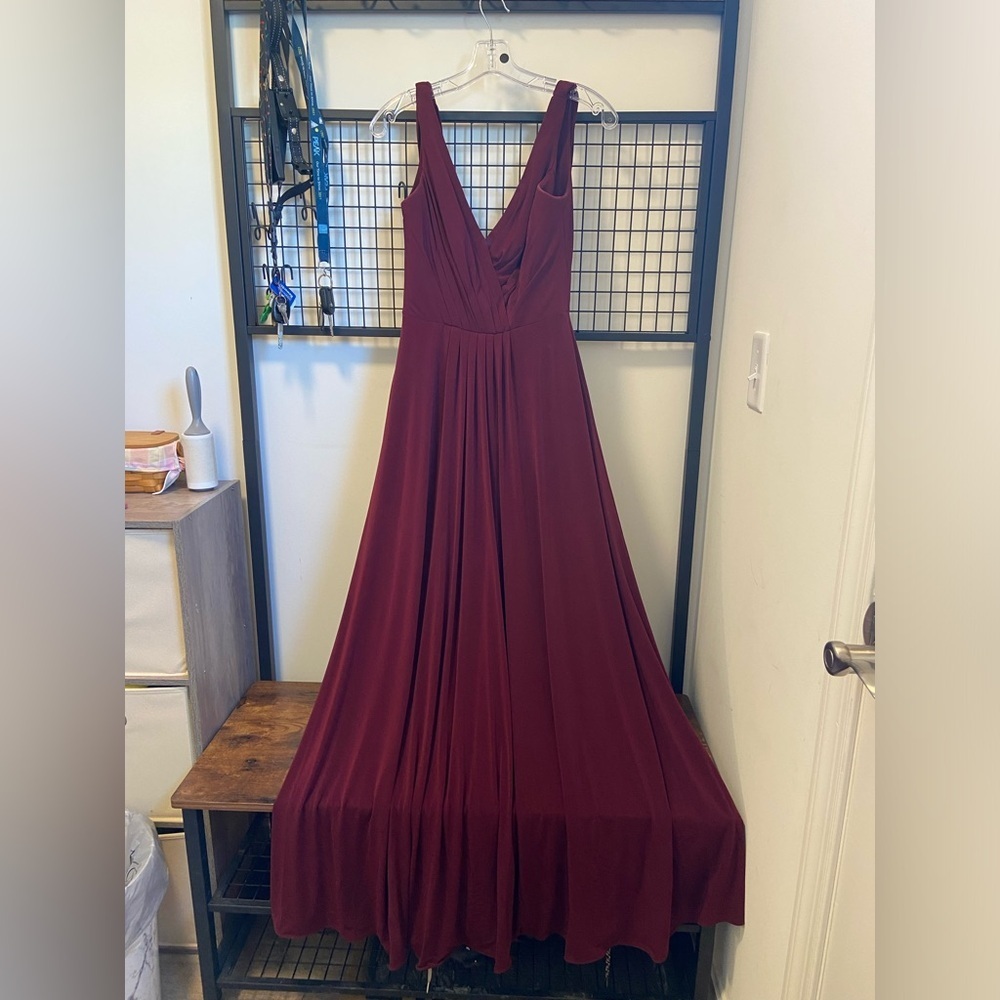 EUC | Sorella Vita women’s floor length gown — size 10‎